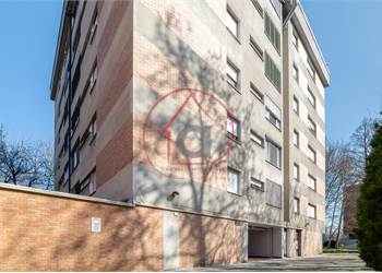 TRILOCALE IN ZONA SEMICENTRO VICINO ALLE SCUOLE