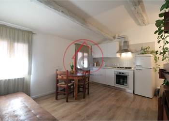 TRILOCALE IN CENTRO STORICO