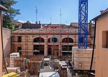TRILOCALE PRESTIGIOSO IN CENTRO STORICO CON DETRAZIONI
